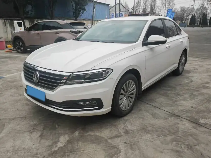 2019 Volkswagen Sagitar 1.2T 116HP L4 7DCT
