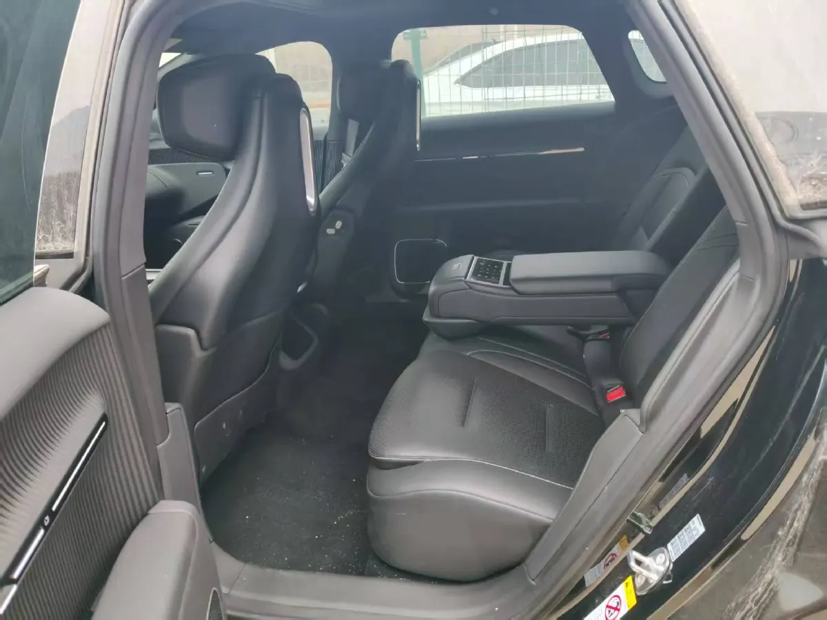 2025 Avatr 12 1.5T 156HP L4 REEV 39.05KWH,autocango,china used car exporter,china ev exporter,chinese used car exporter,chinese used ev exporter