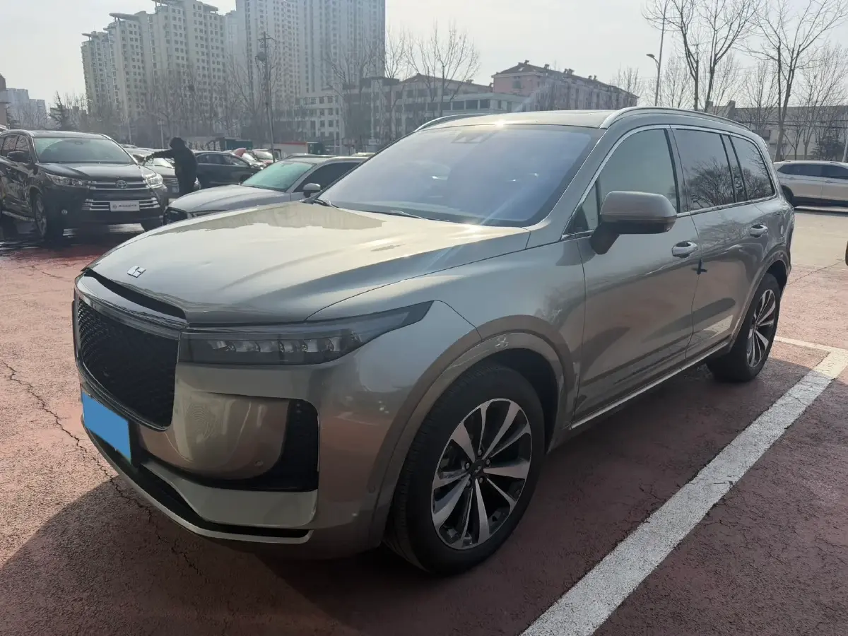 2020 Li ONE Range Extended 131HP REEV 40.5KWH