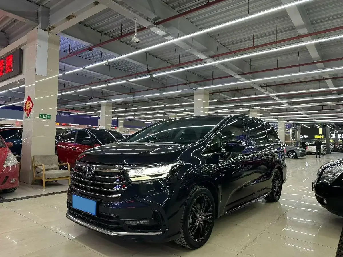 2022 Honda Odyssey 2.0L 146HP L4 E-CVT Hybrid