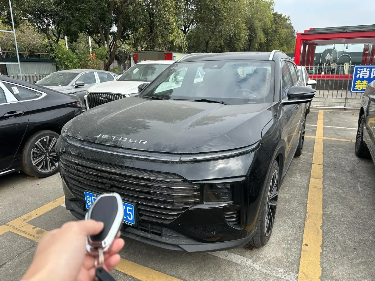 2025 Jetour X70 Plus 1.5T 184HP L4 7DCT,autocango,china used car exporter,china ev exporter,chinese used car exporter,chinese used ev exporter