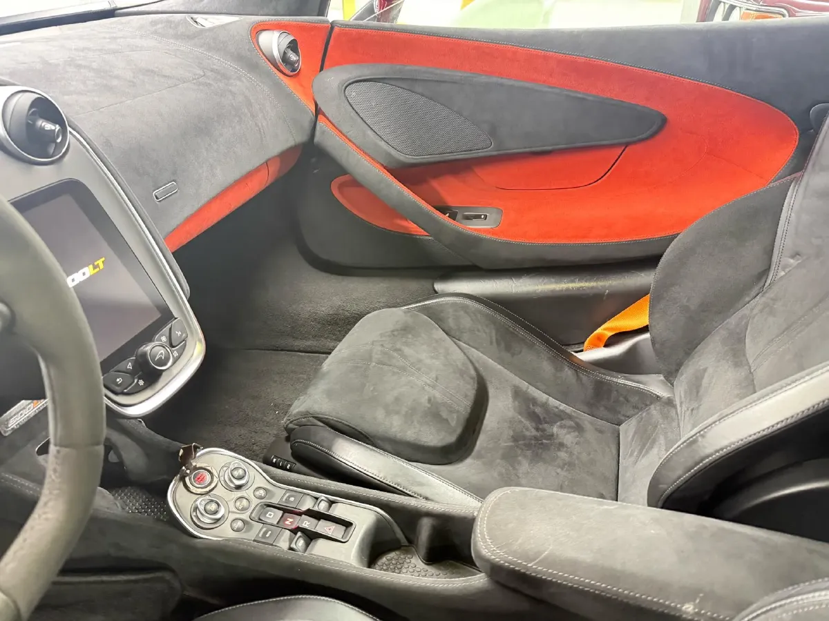 2019 McLaren 600LT 3.8T 600HP V8 7DCT,autocango,china used car exporter,china ev exporter,chinese used car exporter,chinese used ev exporter