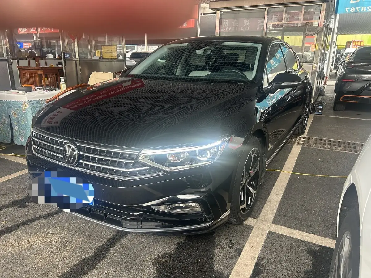 2023 Volkswagen Magotan 2.0T 186HP L4 7DCT