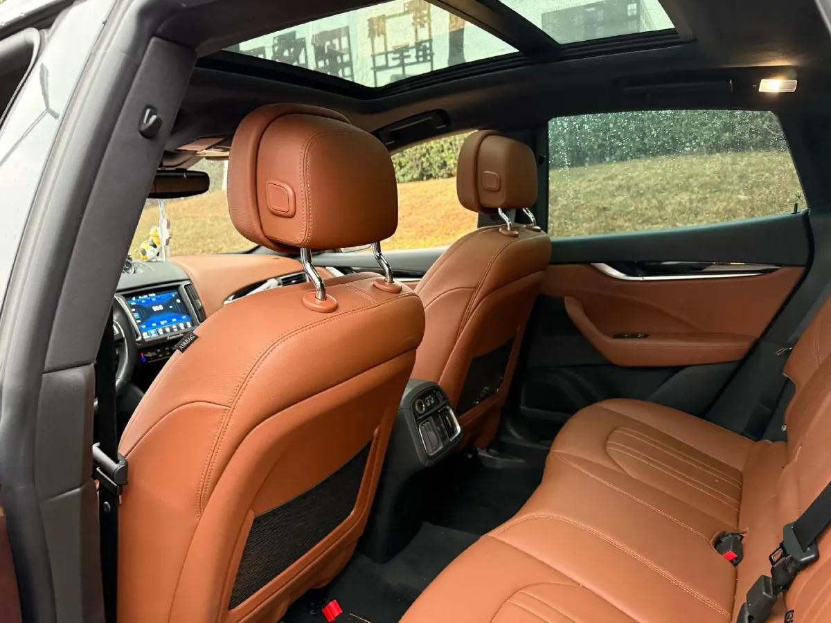 2019 Maserati Levante 3.0T 350HP V6 8AT,autocango,china used car exporter,china ev exporter,chinese used car exporter,chinese used ev exporter