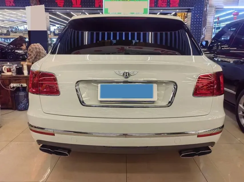2017 Bentley Bentayga 6.0T 608HP W12 8AT,autocango,china used car exporter,china ev exporter,chinese used car exporter,chinese used ev exporter