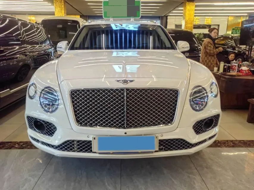 2017 Bentley Bentayga 6.0T 608HP W12 8AT,autocango,china used car exporter,china ev exporter,chinese used car exporter,chinese used ev exporter
