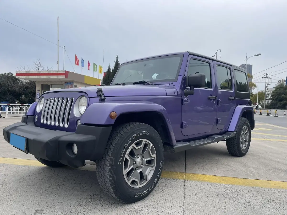 2017 Jeep Wrangler 3.0L 234HP V6 5AT