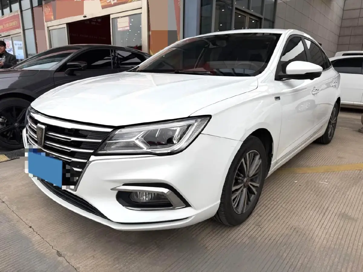 2019 Roewe i5 1.5L 120HP L4 CVT