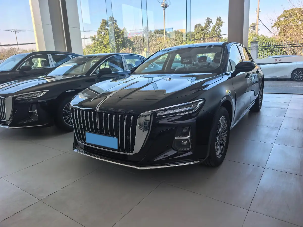2025 HongQi HS3 1.5T 150HP L4 1DHT PHEV
