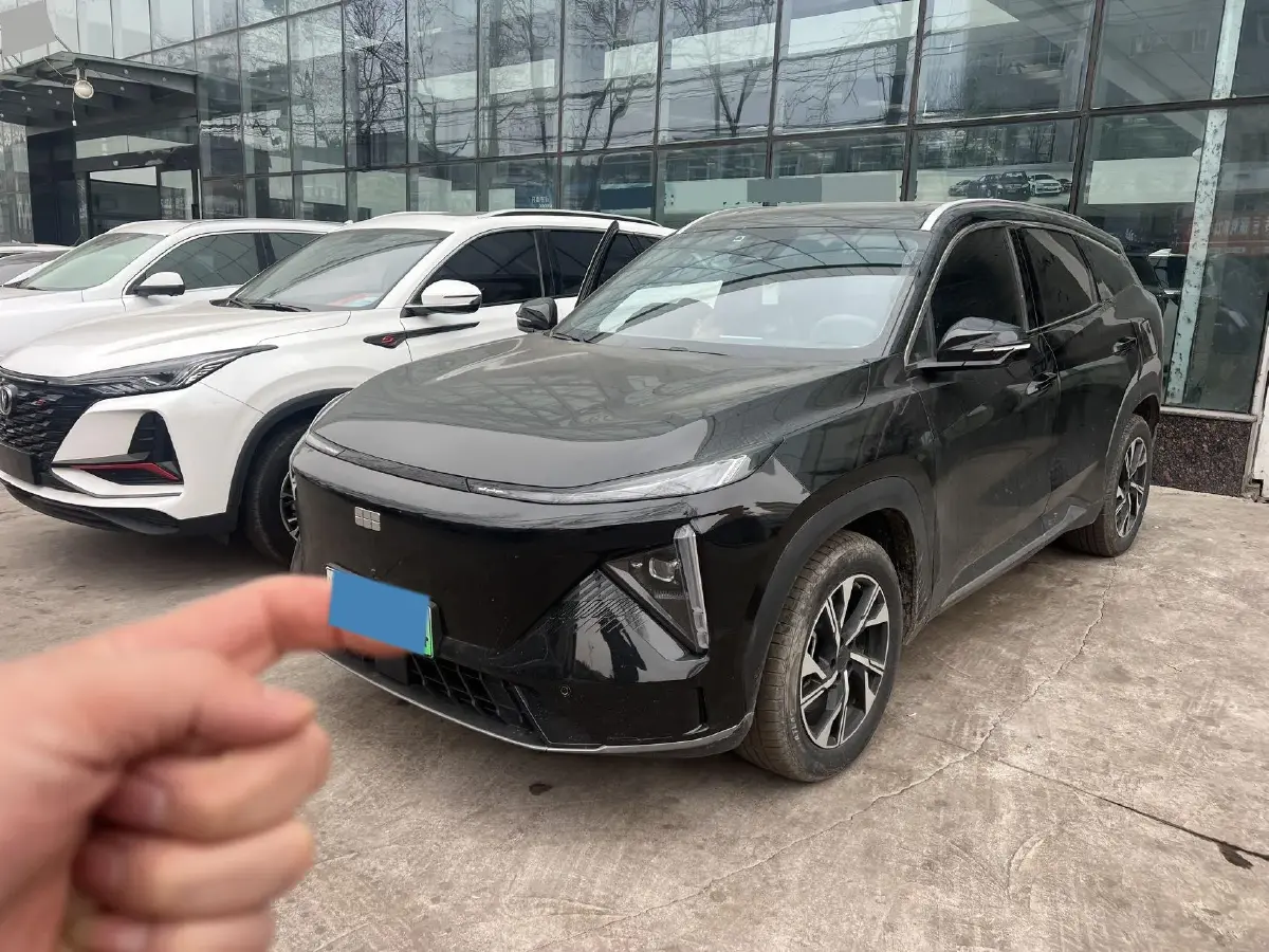 2024 Geely Galaxy L7 1.5T 163HP L4 3DHT PHEV 9.11KWH