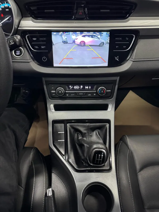 2020 Geely Emgrand 1.5L 109HP L4 5MT,autocango,china used car exporter,china ev exporter,chinese used car exporter,chinese used ev exporter