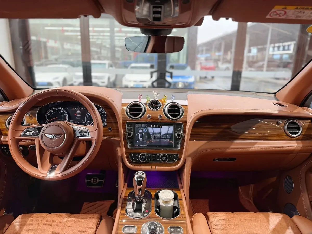 2017 Bentley Flying Spur 4.0T 528HP V8 8AT,autocango,china used car exporter,china ev exporter,chinese used car exporter,chinese used ev exporter