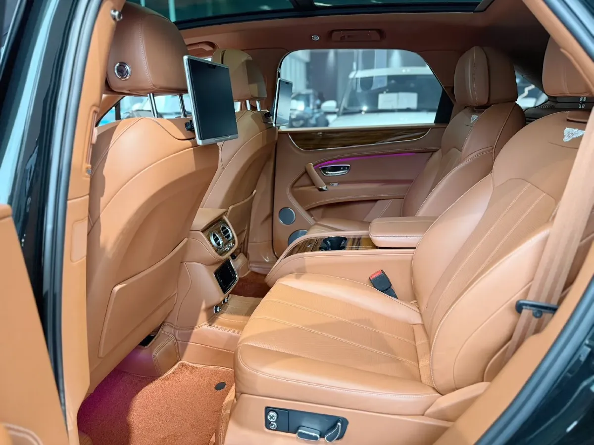 2017 Bentley Flying Spur 4.0T 528HP V8 8AT,autocango,china used car exporter,china ev exporter,chinese used car exporter,chinese used ev exporter