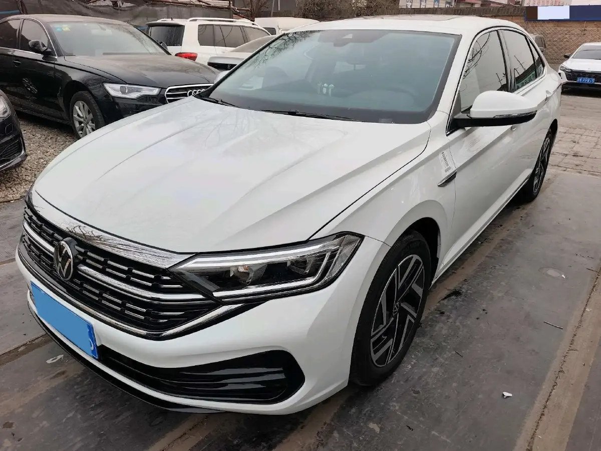 2023 Volkswagen Sagitar 1.5T 160HP L4 7DCT