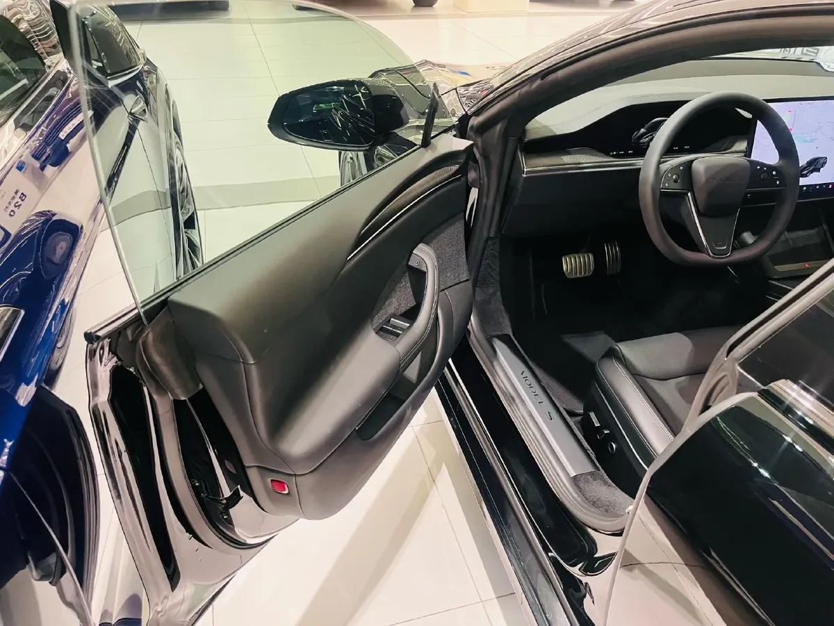 2023 BMW BEV 111.5KWH,autocango,china used car exporter,china ev exporter,chinese used car exporter,chinese used ev exporter