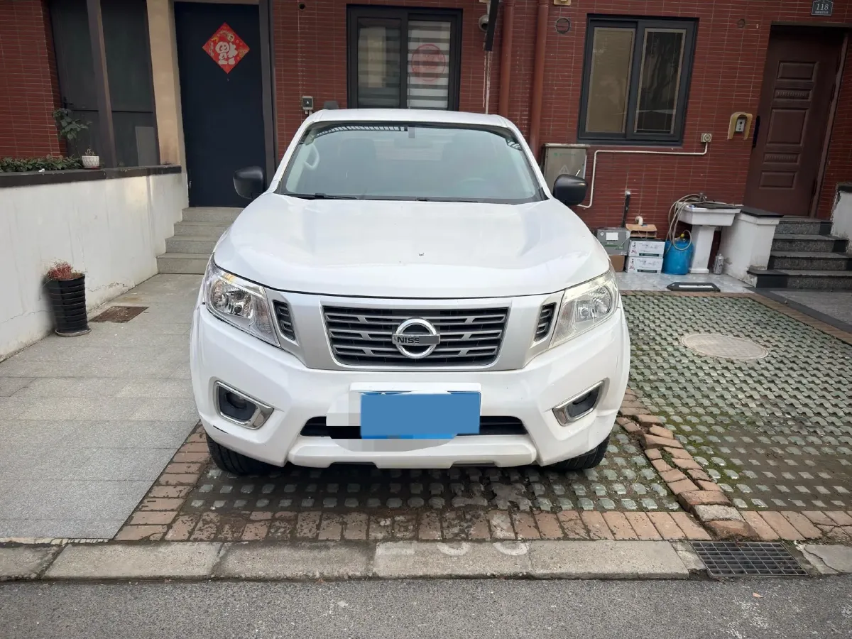 2022 Nissan Navara 2.5L 190HP L4 6MT,autocango,china used car exporter,china ev exporter,chinese used car exporter,chinese used ev exporter