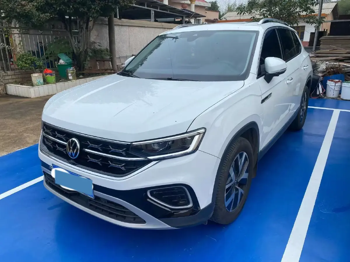 2023 Volkswagen Tayron 2.0T 186HP L4 7DCT