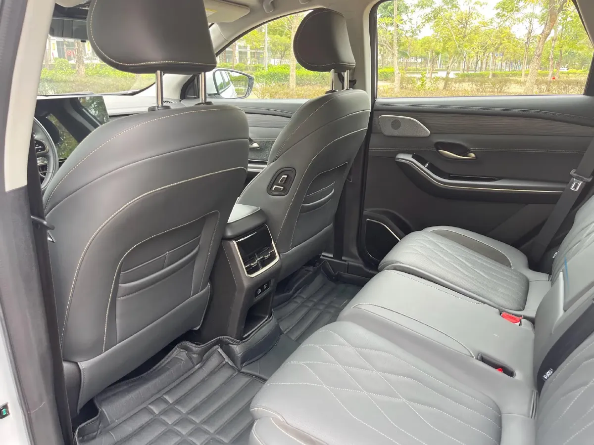 2023 Chery Tiggo 9 2.0T 261HP L4 8AT,autocango,china used car exporter,china ev exporter,chinese used car exporter,chinese used ev exporter