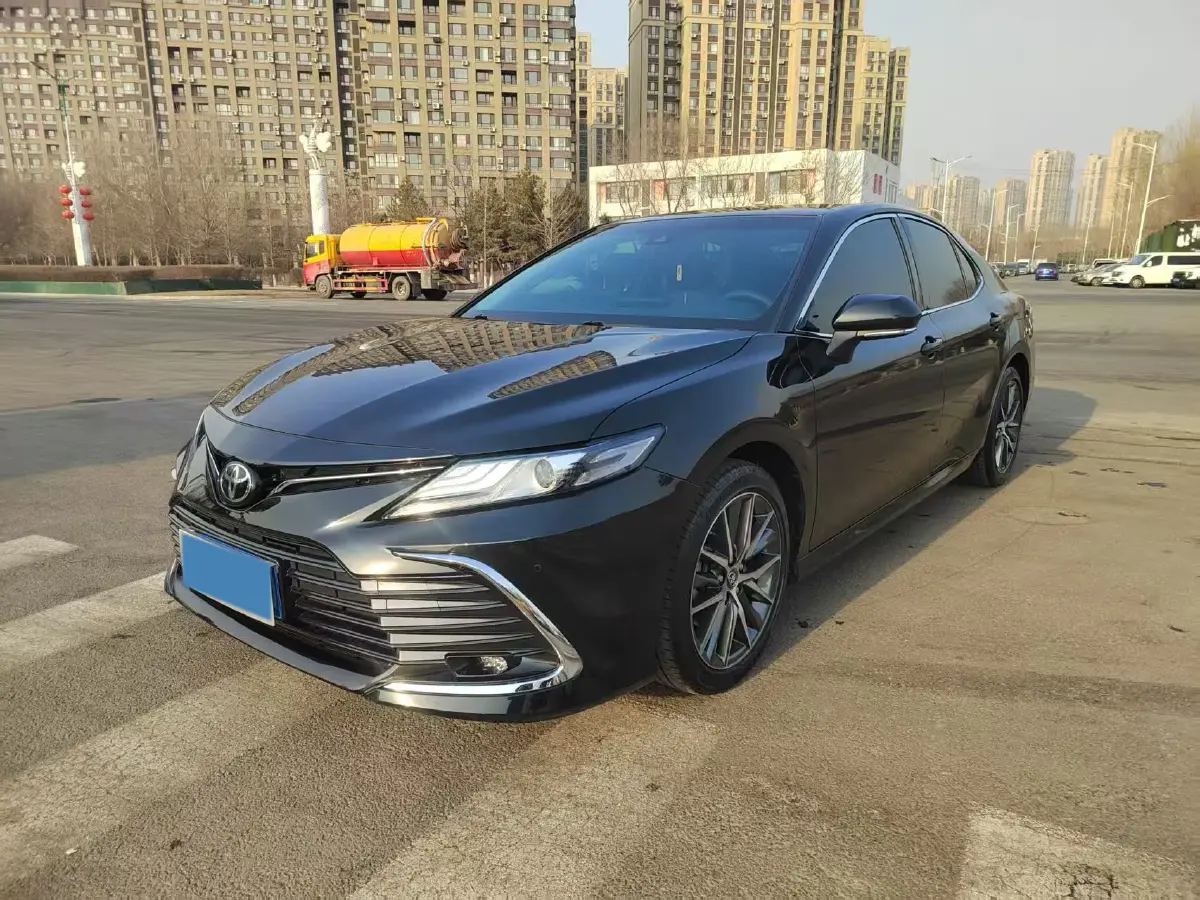 2021 Toyota Camry 2.5L 209HP L4 8AT