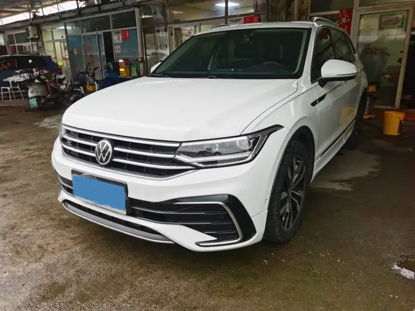 2024 Volkswagen Tiguan L 2.0T 186HP L4 7DCT