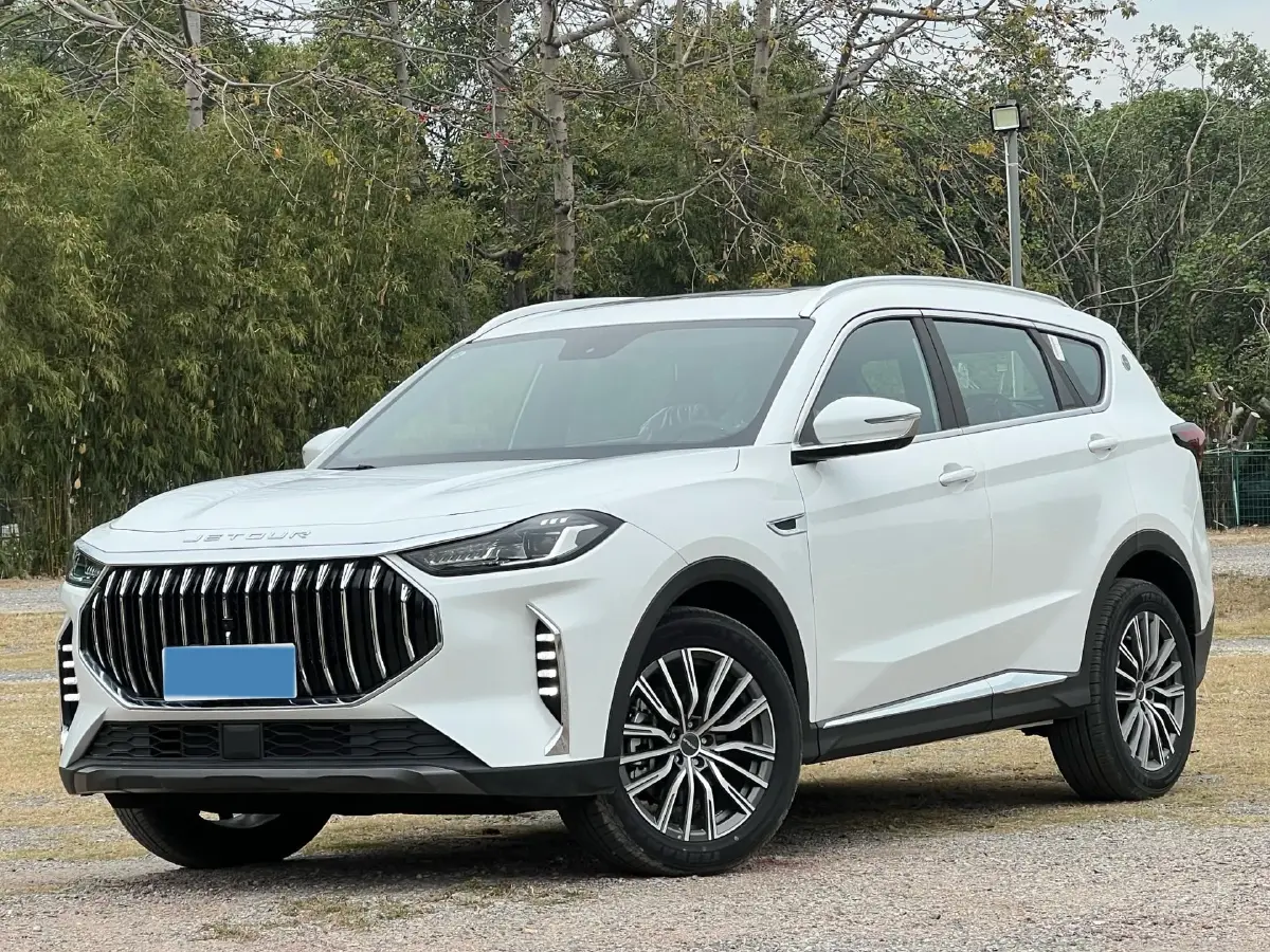 2025 Jetour X70 Plus 1.5T 156HP L4 6DCT