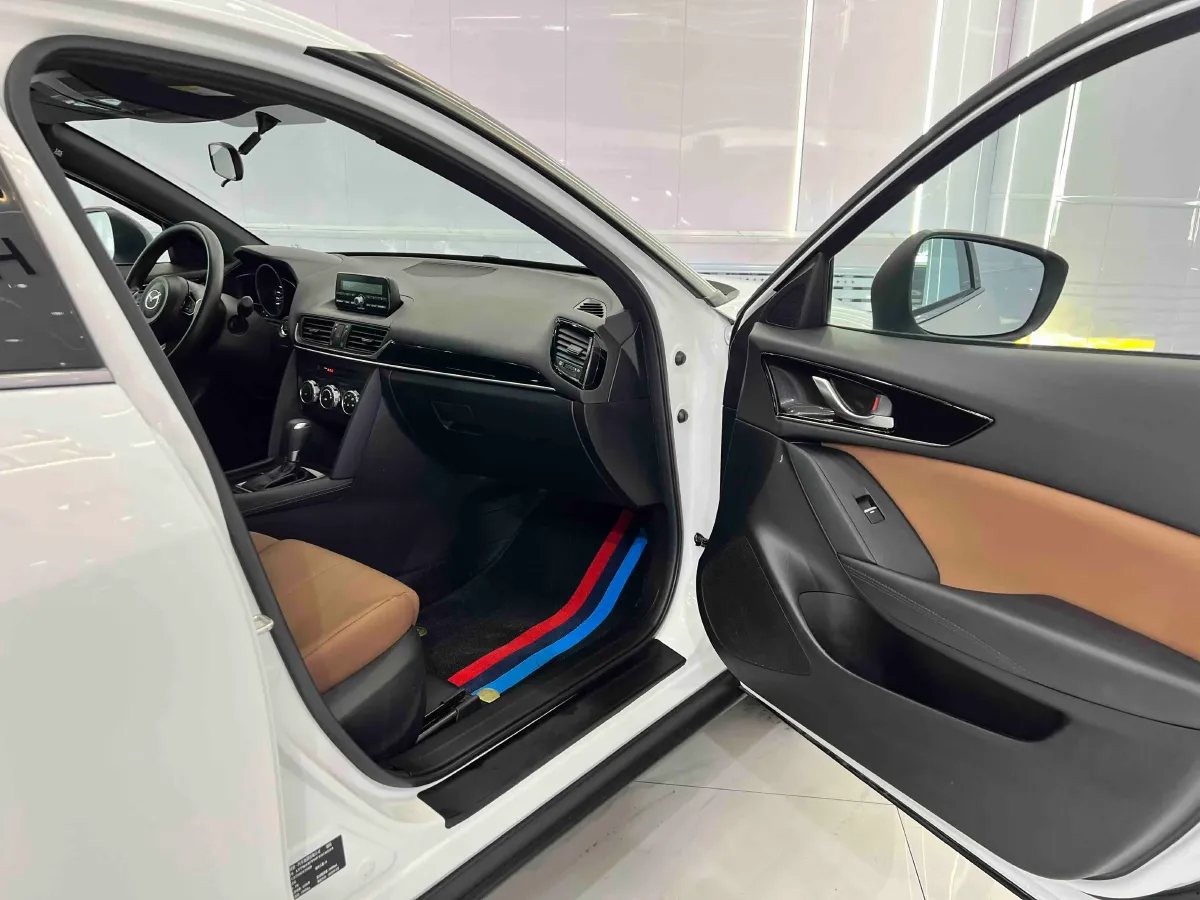 2021 Mazda CX-4 2.0L 158HP L4 6AT,autocango,china used car exporter,china ev exporter,chinese used car exporter,chinese used ev exporter