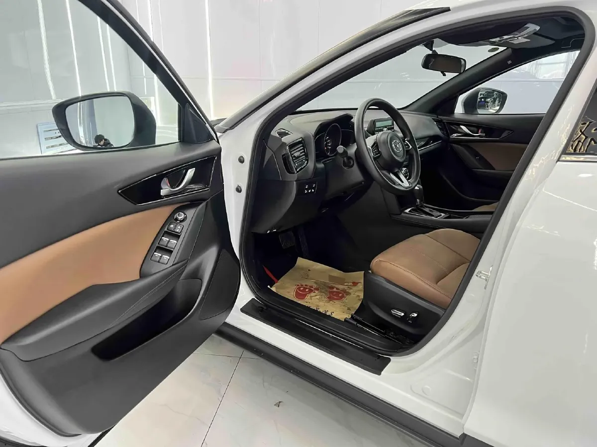 2021 Mazda CX-4 2.0L 158HP L4 6AT,autocango,china used car exporter,china ev exporter,chinese used car exporter,chinese used ev exporter
