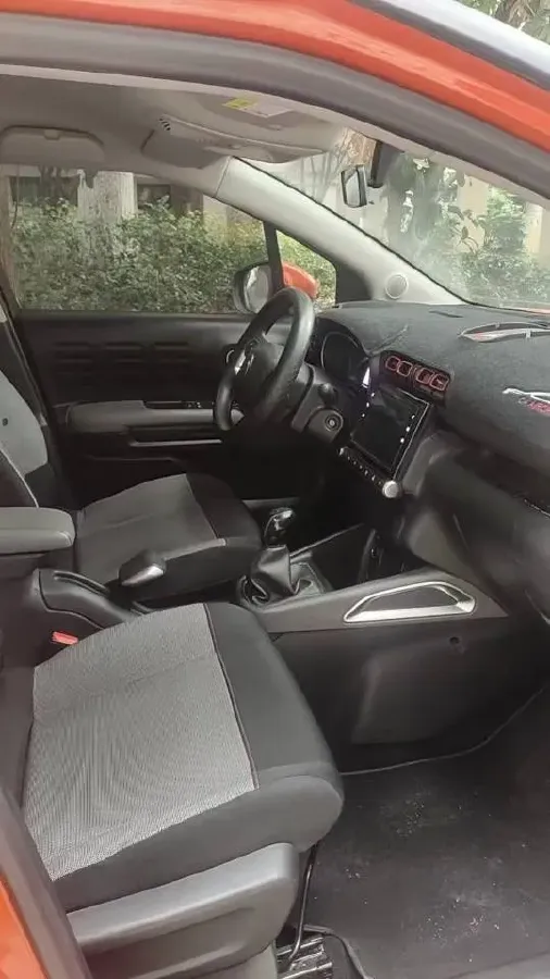 2018 Venucia T90 1.4T 140HP L4 5MT,autocango,china used car exporter,china ev exporter,chinese used car exporter,chinese used ev exporter