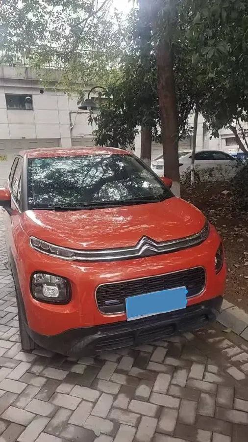 2018 Venucia T90 1.4T 140HP L4 5MT,autocango,china used car exporter,china ev exporter,chinese used car exporter,chinese used ev exporter