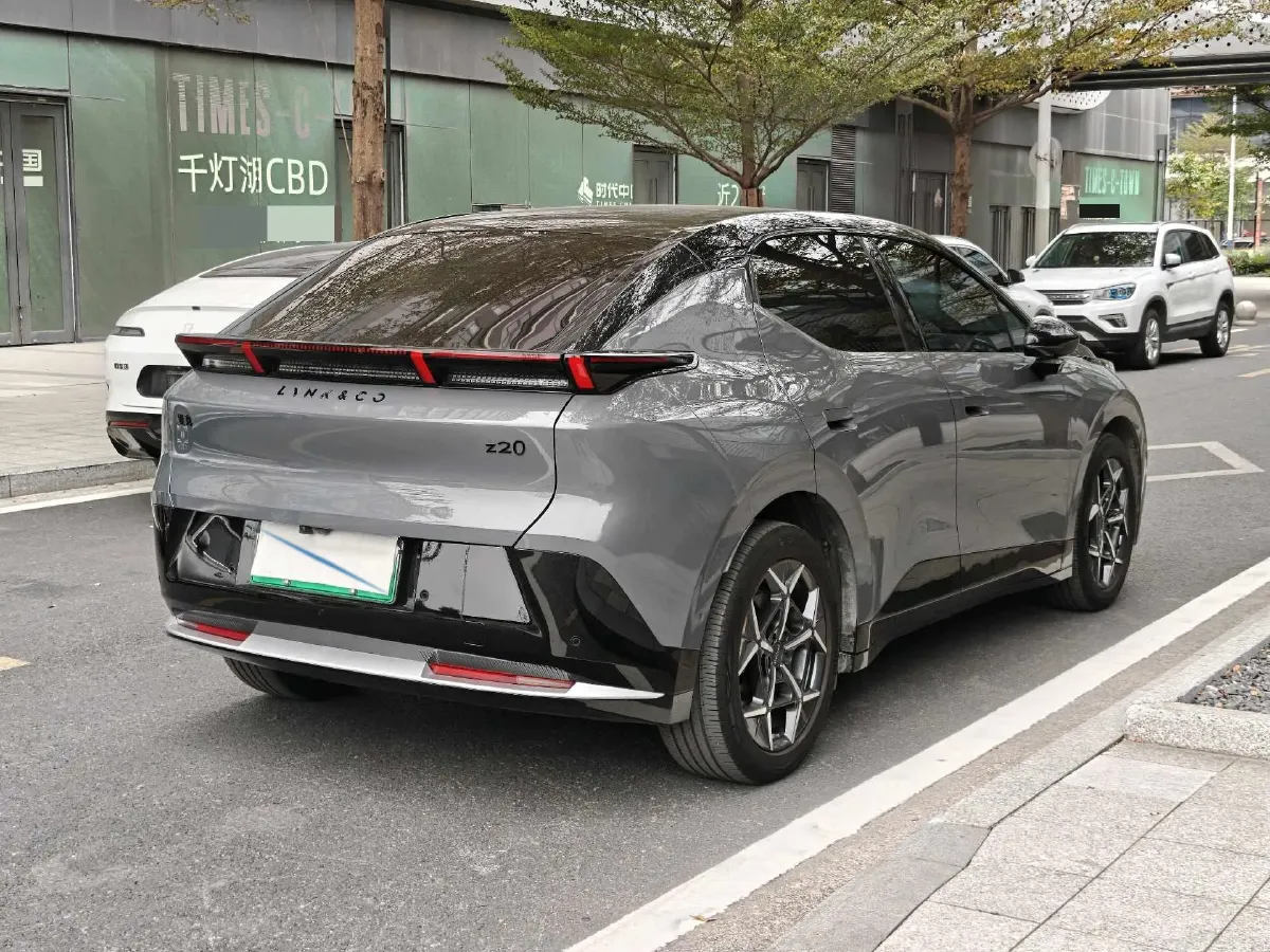 2025 Dongfeng Z9 2.0T 258HP L4 8AT,autocango,china used car exporter,china ev exporter,chinese used car exporter,chinese used ev exporter