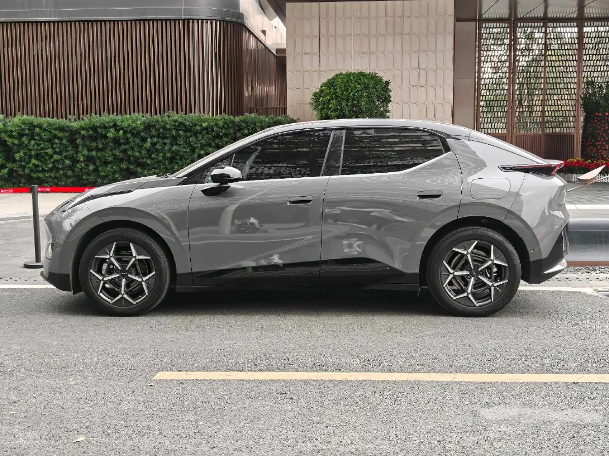 2025 Dongfeng Z9 2.0T 258HP L4 8AT,autocango,china used car exporter,china ev exporter,chinese used car exporter,chinese used ev exporter