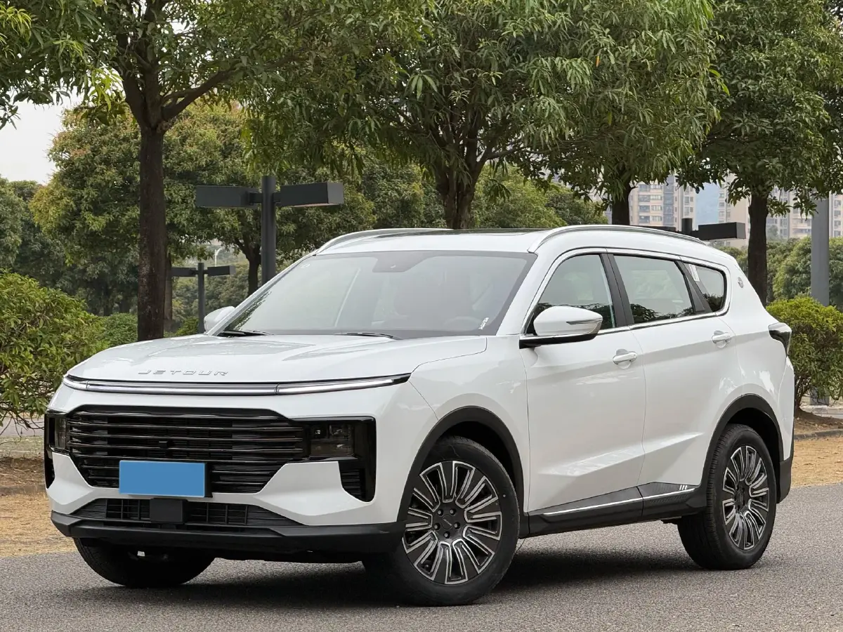 2025 Jetour X70 Plus 1.5T 156HP L4 6DCT