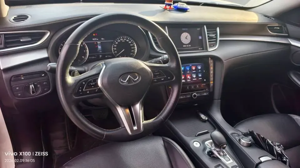 2018 Infiniti QX30 2.0T 211HP L4 7DCT,autocango,china used car exporter,china ev exporter,chinese used car exporter,chinese used ev exporter