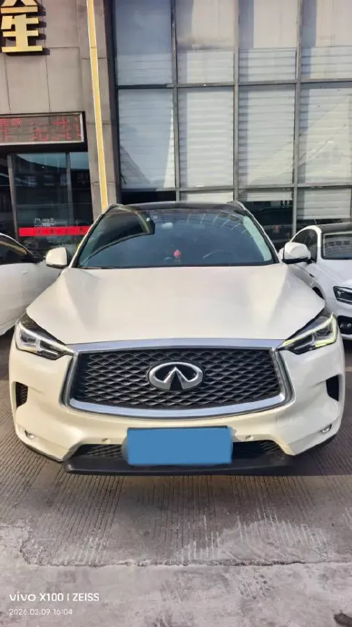 2018 Infiniti QX30 2.0T 211HP L4 7DCT,autocango,china used car exporter,china ev exporter,chinese used car exporter,chinese used ev exporter