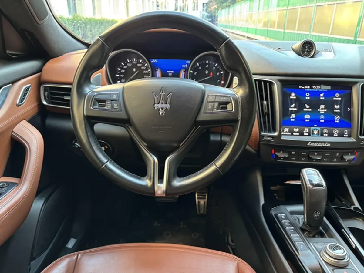 2021 Maserati Levante 3.0T 350HP V6 8AT,autocango,china used car exporter,china ev exporter,chinese used car exporter,chinese used ev exporter