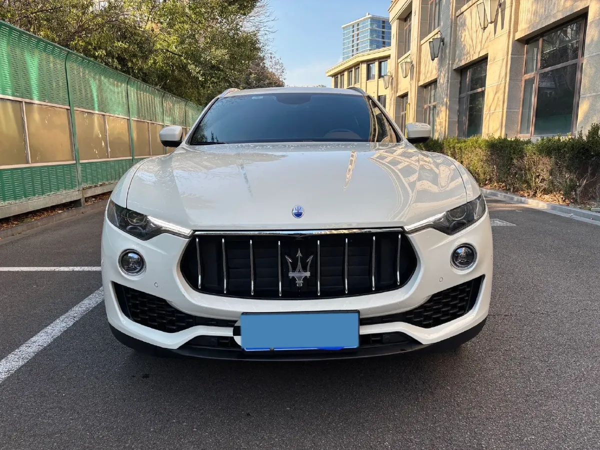 2021 Maserati Levante 3.0T 350HP V6 8AT,autocango,china used car exporter,china ev exporter,chinese used car exporter,chinese used ev exporter