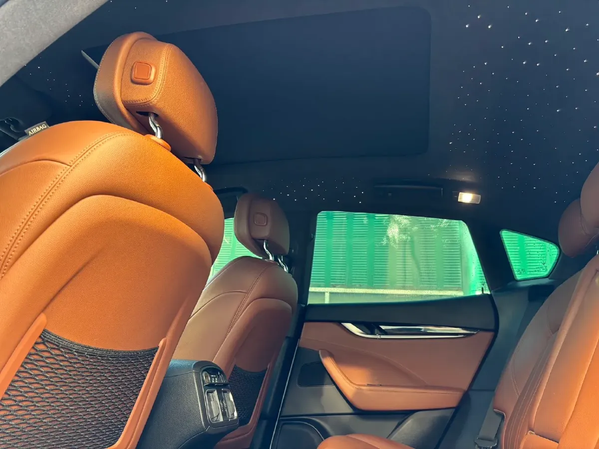 2021 Maserati Levante 3.0T 350HP V6 8AT,autocango,china used car exporter,china ev exporter,chinese used car exporter,chinese used ev exporter