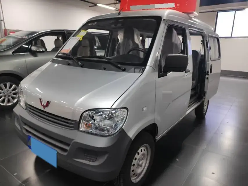 2023 WuLing ZhiGuang 1.5L 102HP L4 5MT