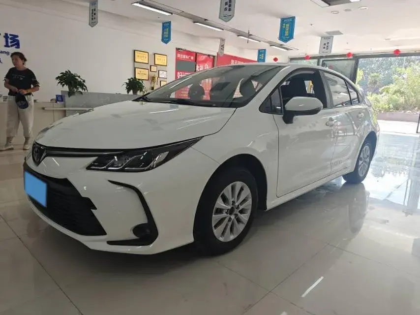2025 Toyota Corolla 1.2T 116HP L4 CVT
