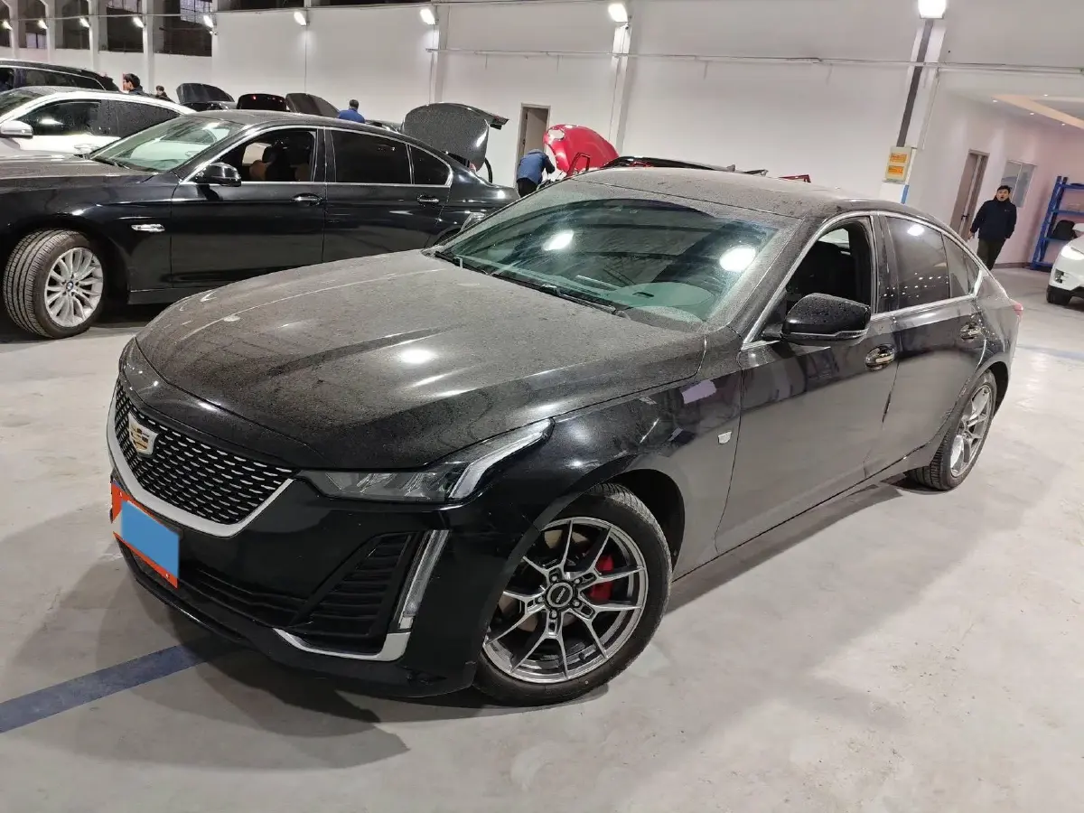 2022 Cadillac CT5 2.0T 237HP L4 10AT