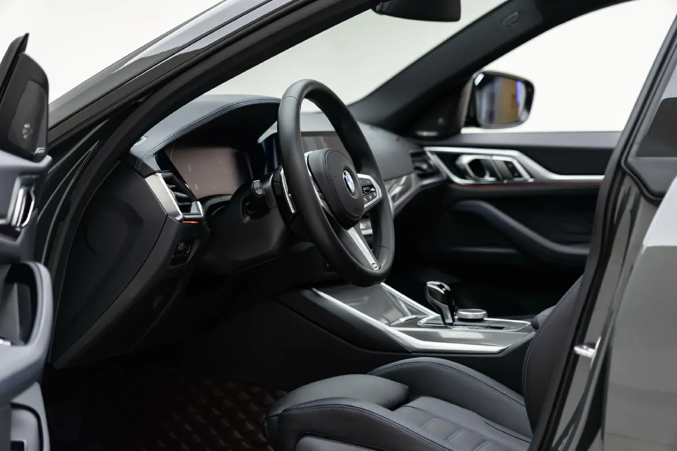 2022 Infiniti QX50 2.0T 261HP L4 CVT,autocango,china used car exporter,china ev exporter,chinese used car exporter,chinese used ev exporter