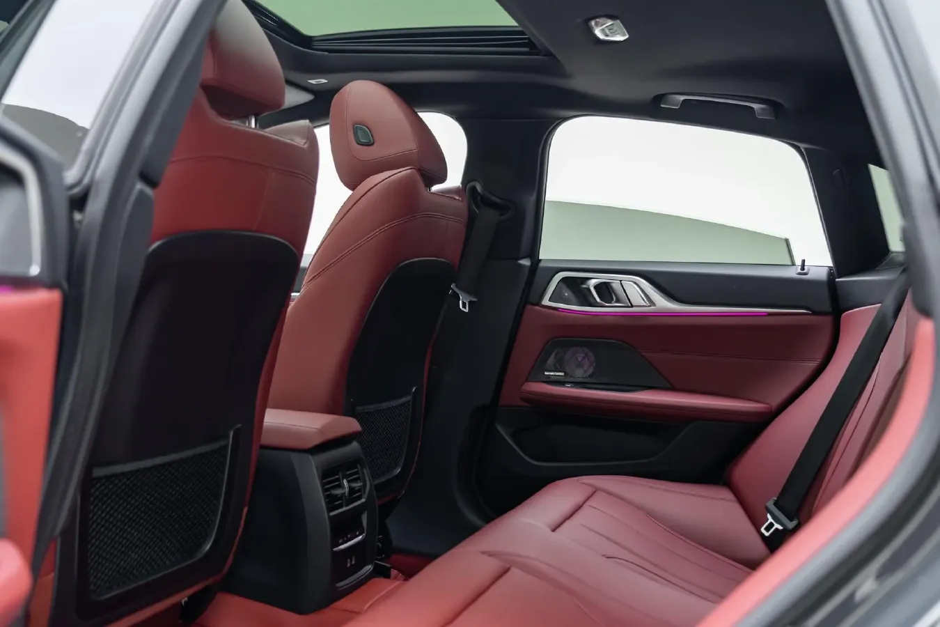 2022 Infiniti QX50 2.0T 261HP L4 CVT,autocango,china used car exporter,china ev exporter,chinese used car exporter,chinese used ev exporter