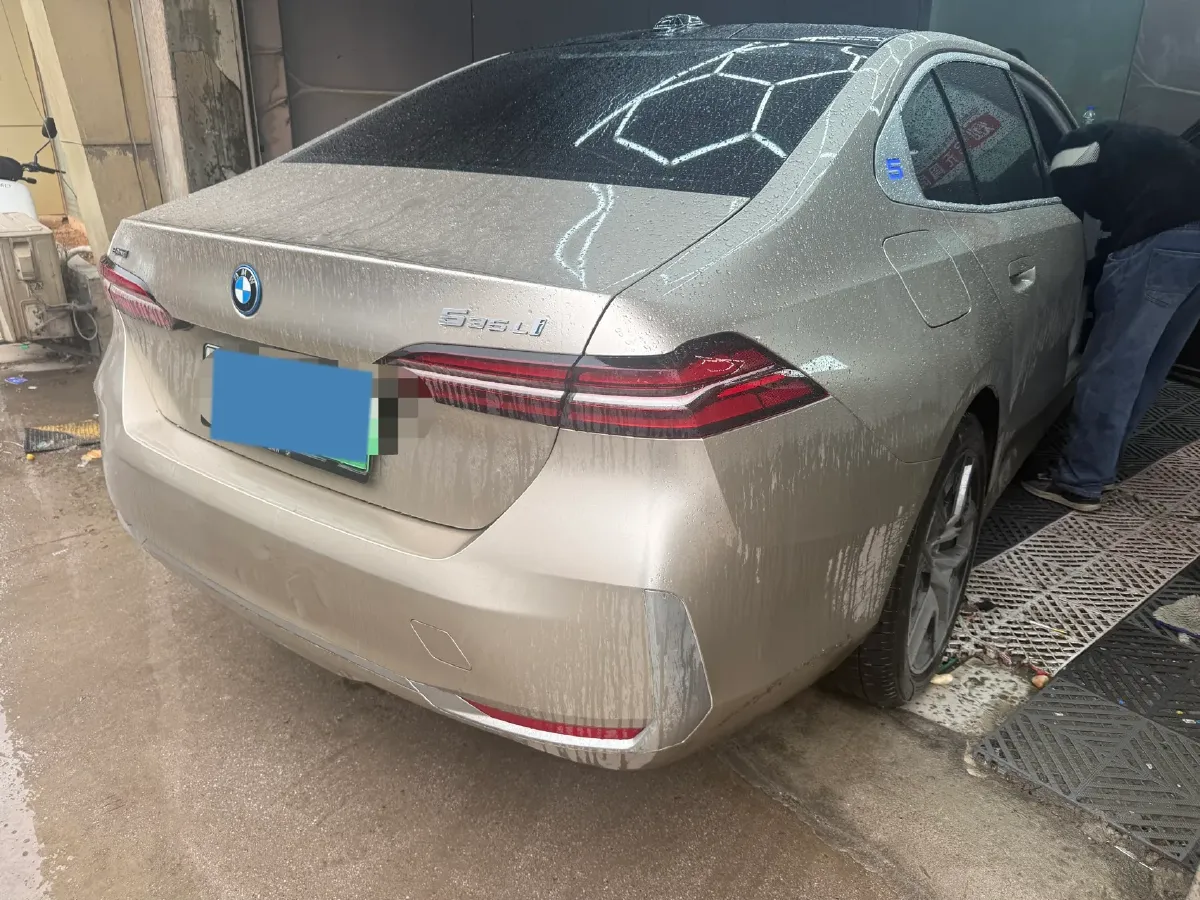 2024 BMW i5 BEV 79.05KWH,autocango,china used car exporter,china ev exporter,chinese used car exporter,chinese used ev exporter