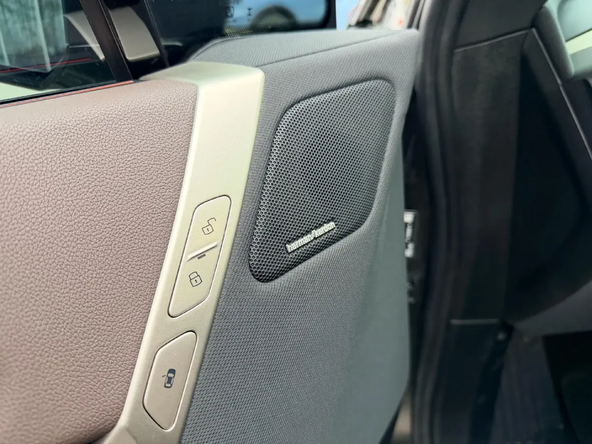 2023 BMW iX BEV 76.6KWH,autocango,china used car exporter,china ev exporter,chinese used car exporter,chinese used ev exporter