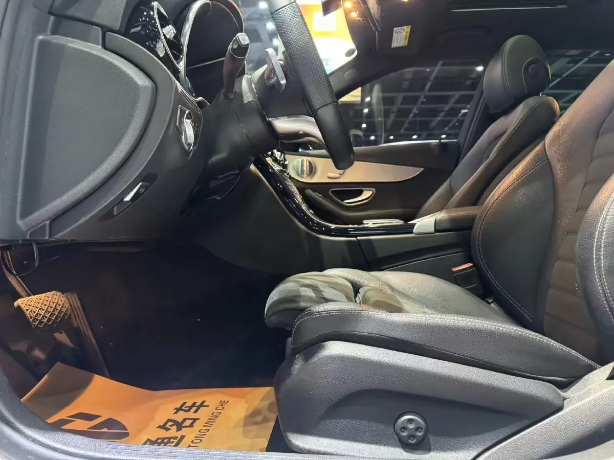 2021 Mercedes-Benz C Class 1.5T 184HP L4 9AT,autocango,china used car exporter,china ev exporter,chinese used car exporter,chinese used ev exporter