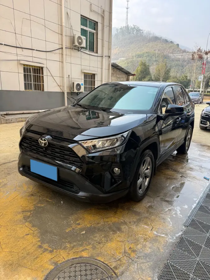 2022 Toyota RAV4 2.0L 171HP L4 CVT