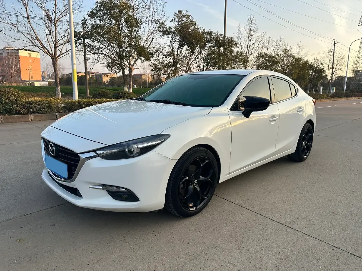 2017 Mazda 3 Axela 2.0L 158HP L4 6AT