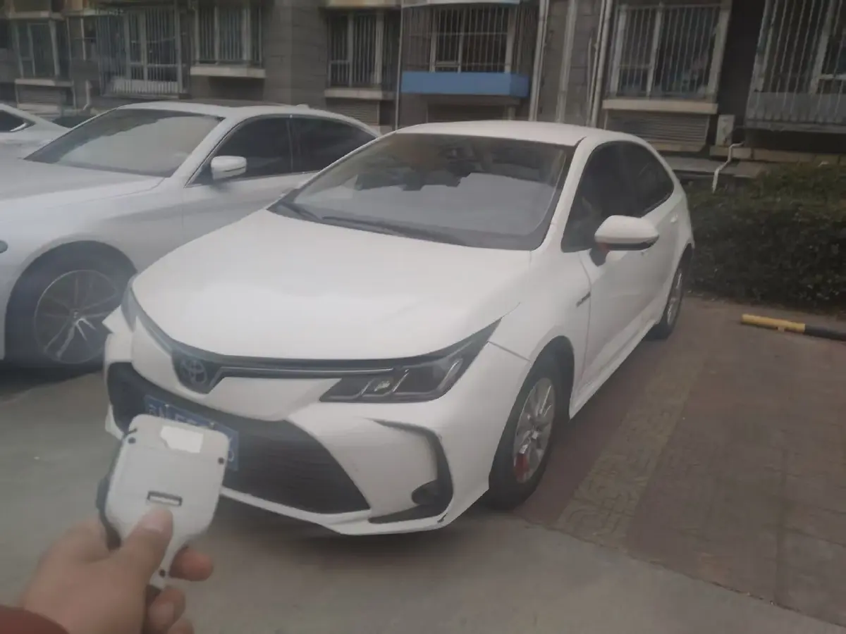 2022 Toyota Corolla 1.8L 98HP L4 E-CVT Hybrid