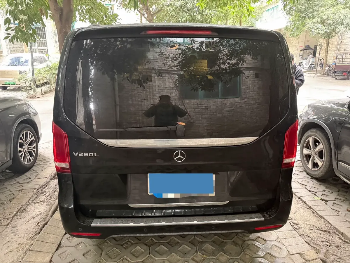 2020 Mercedes-Benz V Class 2.0T 211HP L4 9AT,autocango,china used car exporter,china ev exporter,chinese used car exporter,chinese used ev exporter