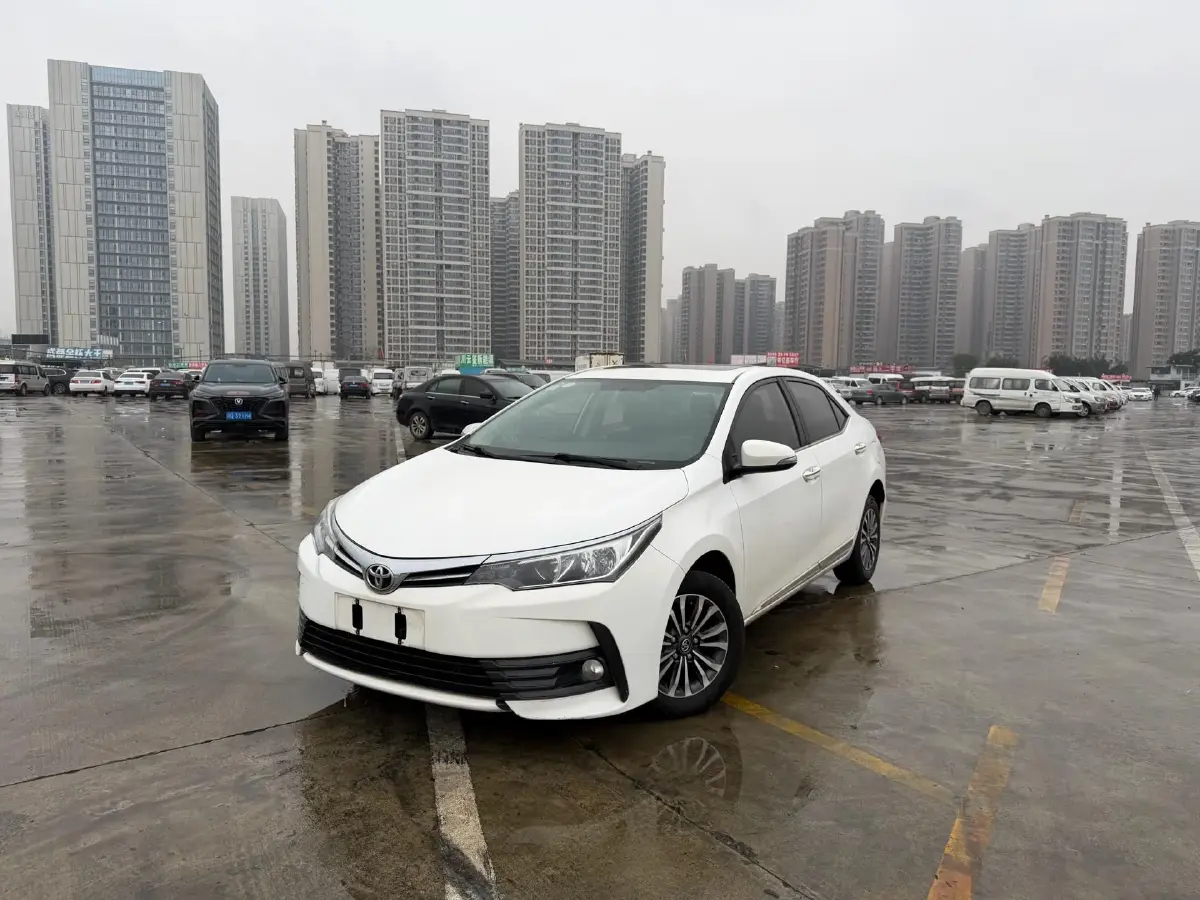 2017 Toyota Corolla 1.2T 116HP L4 CVT